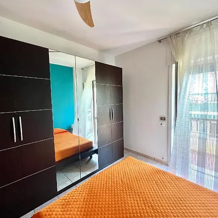 Lejlighed Waterfront 150 Mt Dal Mare