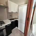 Waterfront 150 Mt Dal Mare Apartament