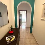 Apartamento Waterfront 150 Mt Dal Mare