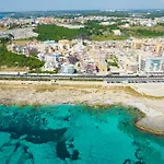 Waterfront 150 Mt Dal Mare Apartamento *