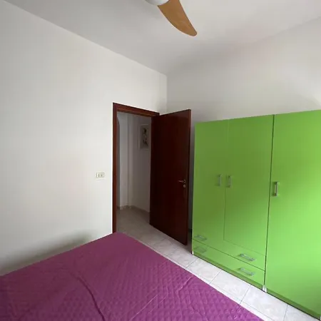 Waterfront 150 Mt Dal Mare Appartement *